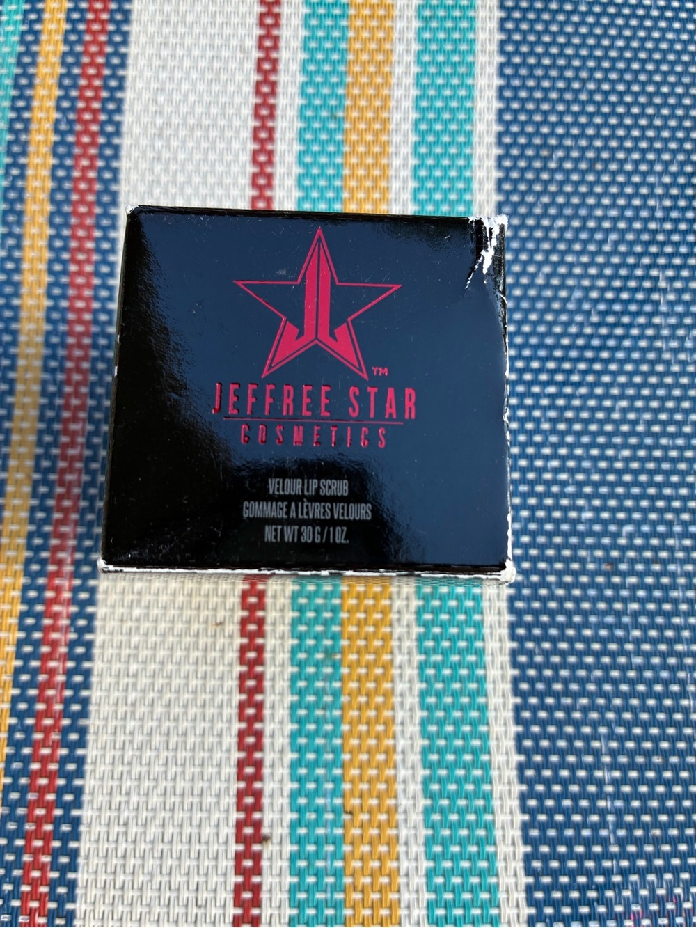 Jeffree Star Cosmetics Velour Lip Scrub – Witches’ Brew 1 oz